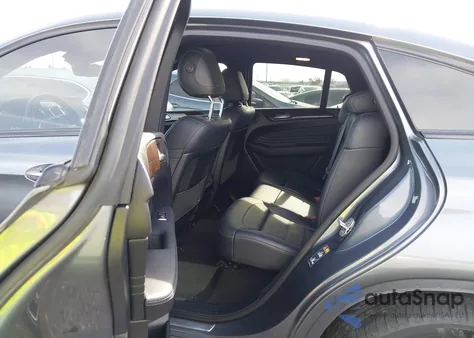 2017 Mercedes-Benz Amg Gle 43 Coupe 4Matic z USA, uszkodzony, nr VIN 4JGED6EB4HA061165